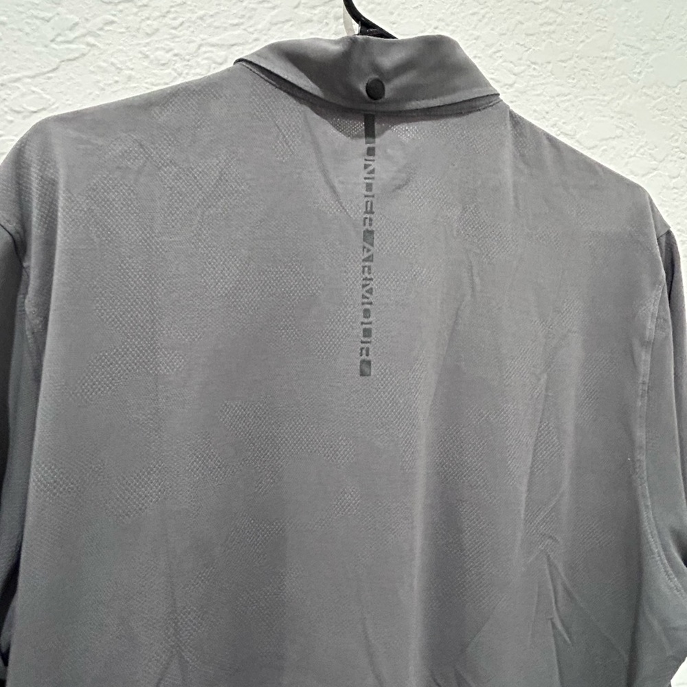 UNDER ARMOUR • Grey Men Short Sleeve Polo • L - Picture 4 of 5